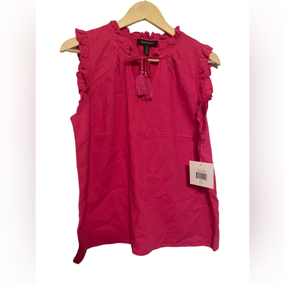 😍💕NWT Ellen Tracy Women’s size L sleeveless blouse💕